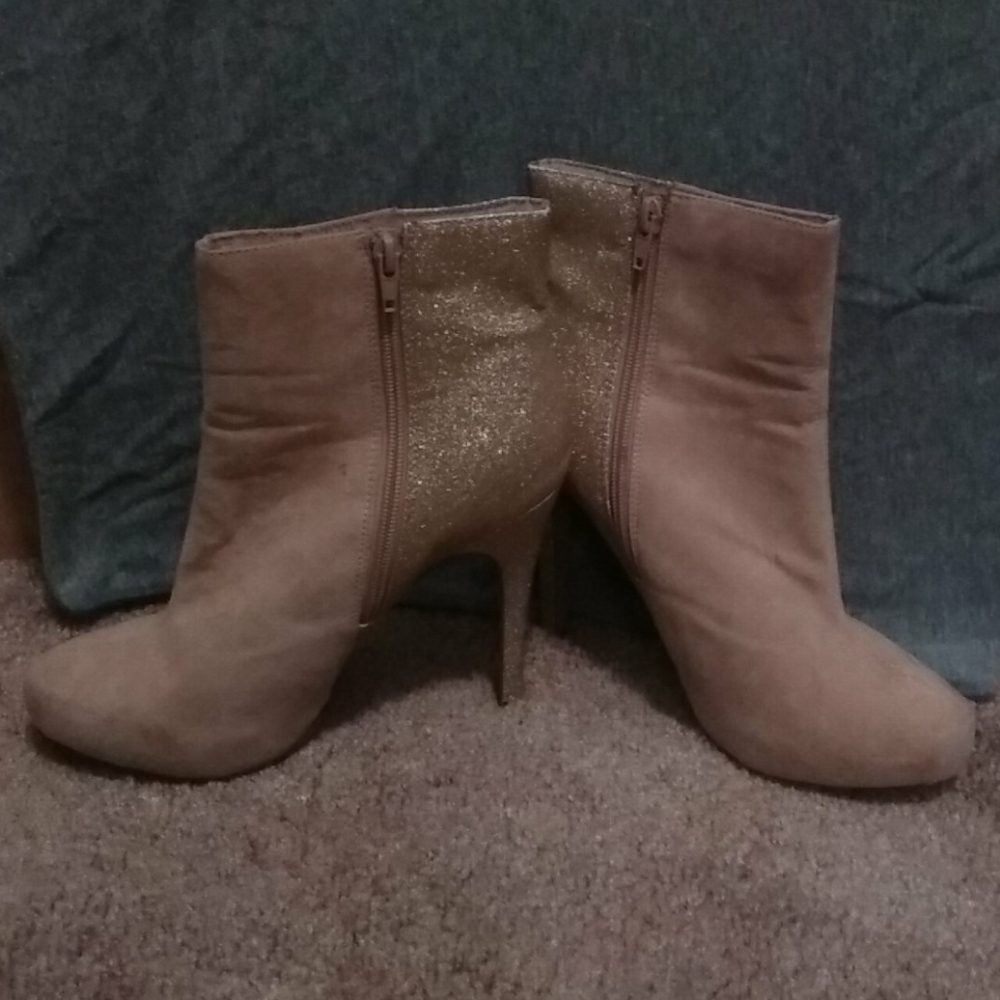 Forever 21 ankle booties